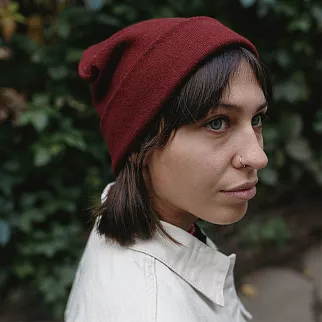 Шапка шерстяная Friend Function Сангрия