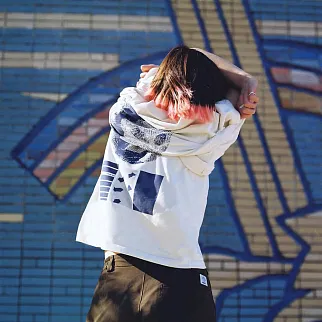 Футболка Меч GLOBE Ecru