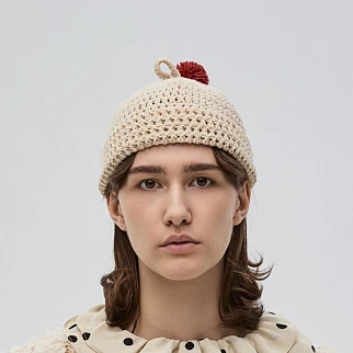 Шапка CHECK YA HEAD бежевая с помпоном 26222/147