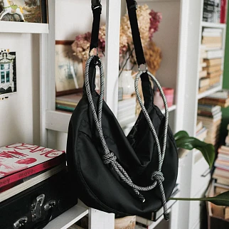 Сумка Friend Function ИЗИ черная прорезиненная