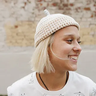 Шапка CHECK YA HEAD бежевая 25224/147