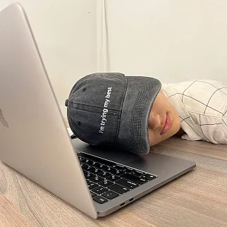 Бейсболка Faded с вышивкой i'm trying my best