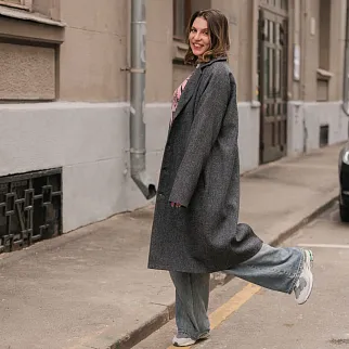 Пальто Friend Function серое с цветной крапинкой (50% шерсть)