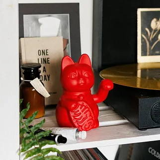 Манэки-нэко - Lucky Cat красный матовый