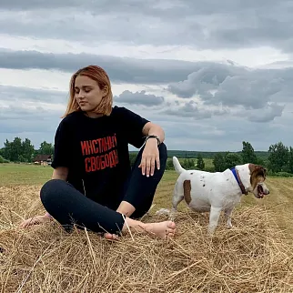 Футболка Меч х Partisan Press Инстинкт Свободы черная