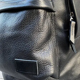 Кожаный рюкзак Kokosina Daypack черный