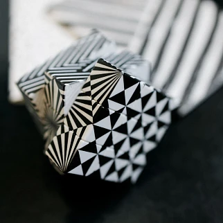 Кубик Рубика Оп Арт