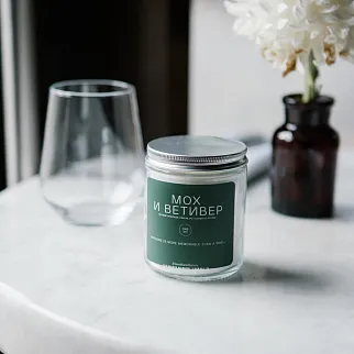 Свеча Friend Function Мох и ветивер 240 мл