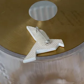 Брошь Partala Голубь летящий