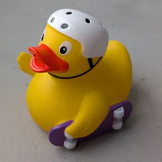 Утка Скейтбордист