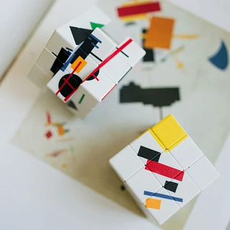 Кубик Рубика Супрематизм