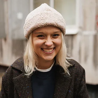 Барашковая шапка тюбетейкового типа Friend Function бежевая