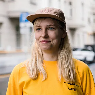 Кепка Friend Function Беспокойные зайцы бежевая