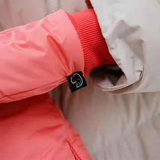 Дутые варежки Friend Function коралловые