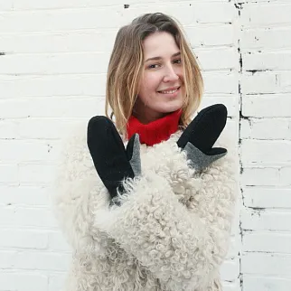 Варежки Friend Function Черно-серые