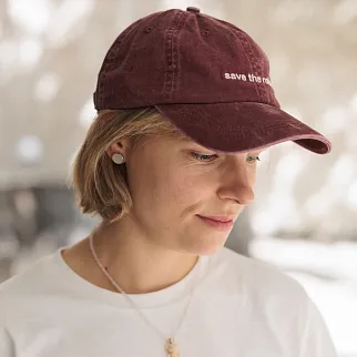 Кепка Friend Function save the robots вишневая со светонакопительной нитью