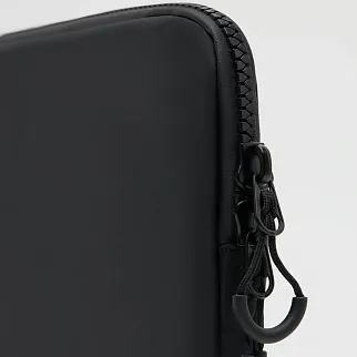 Чехол для ноутбука SHU черный 15''