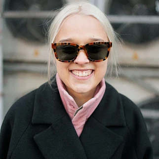 Очки Komono Bobby Amber Shell