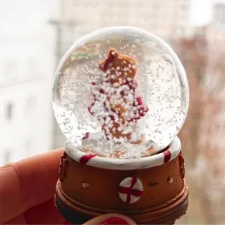 Снежный шар маленький Имбирный Пряник