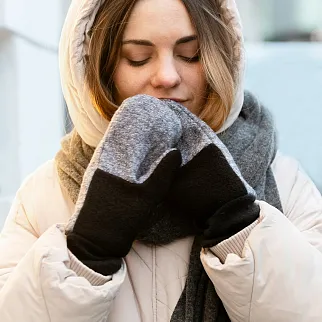 Варежки Friend Function Серо-черные