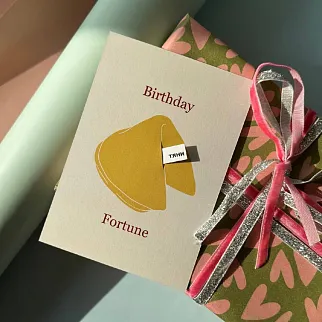 Открытка с предсказанием Fortune Cookie