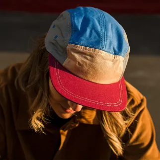 Кепка Friend Function Colorblock (красный козырек)