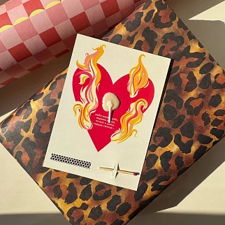 Открытка свечка Сердце в огне