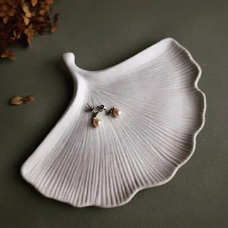 Блюдце для украшений и мелочей Лист малый Joli Home