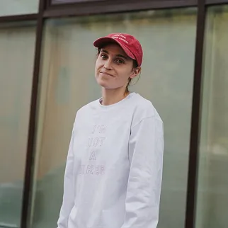 Кепка Friend Function mas flow menos control красная со светонакопительной нитью