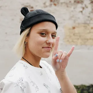 Шапка CHECK YA HEAD черная 25228/1