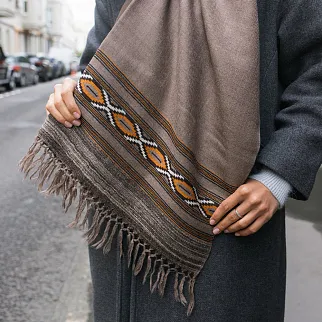 Большой шерстяной шарф Steeple Grey Folk