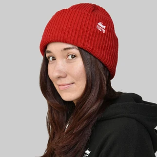 Шапка Kusto Heat красная с вышивкой