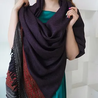 Большой шерстяной шарф Plum Folk