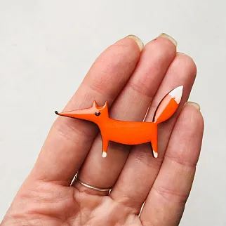 Деревянная брошка Худая лиса