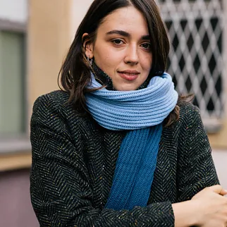 Вязаный шарф Friend Function Синий