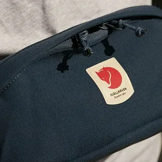 Сумка на пояс Fjallraven Ulvo Hip Pack medium Dark Navy (555)