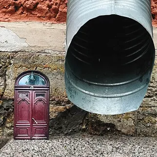 Дверь из Санкт-Петербурга. Улица Ленина