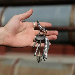 Брелок с карманным ножом в форме рыбы FRIEND FUNCTION