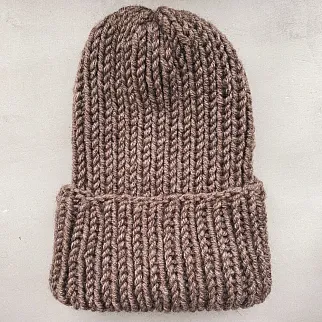 Вязаная шапка KUKA желудевая