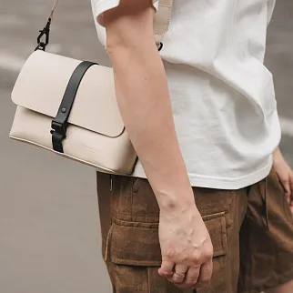 Кроссбоди сумка Gaston Luga Splash Cloud Cream