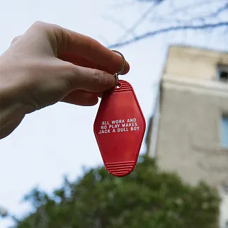 Брелок на ключи Friend Function The Shining бордовый