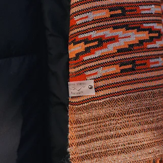 Большой шерстяной шарф Living Coral Folk