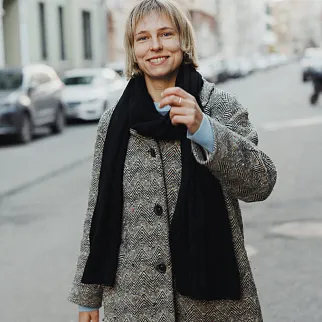 Шерстяной шарф Friend Function Черный