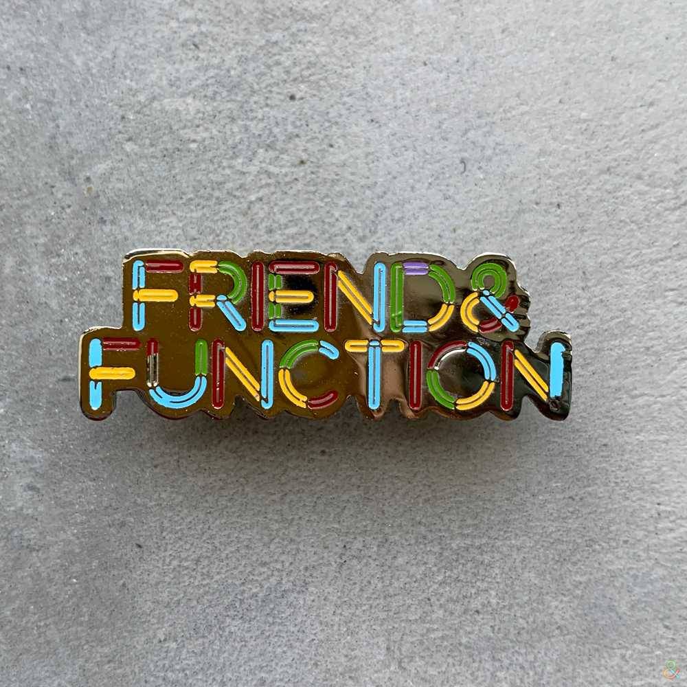 Значок Friend&Function (разные дизайны) - фото 7