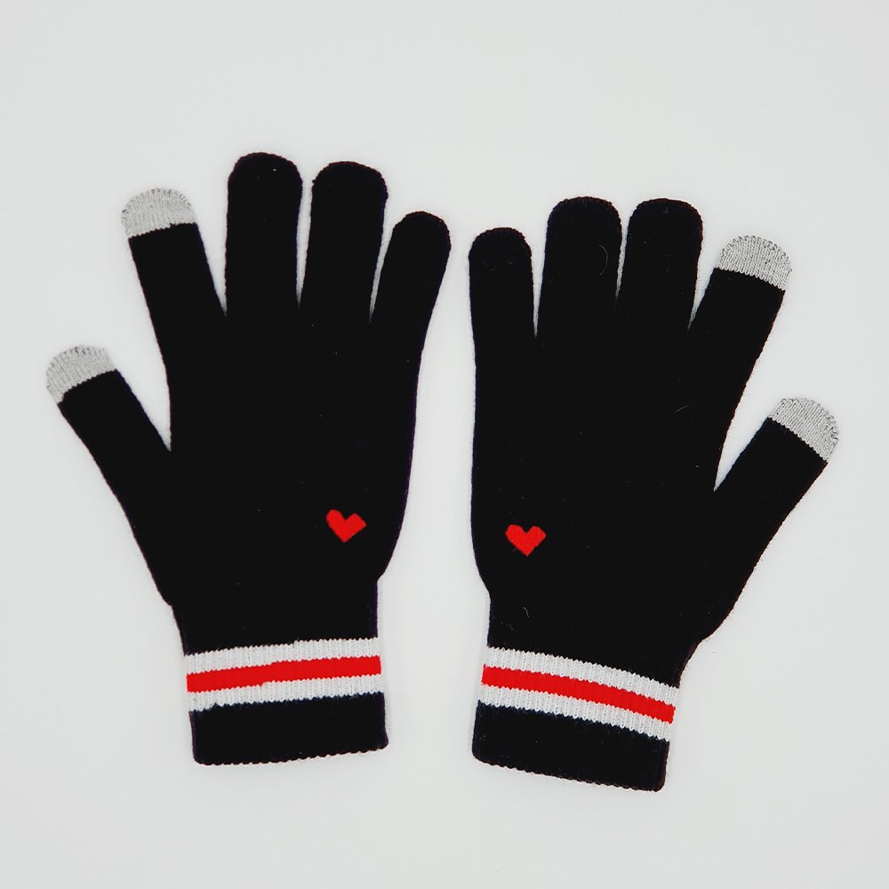 Перчатки черные с сердечком - фото 3