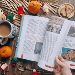 Книга Москва: 101 здание, изменившее город. Атлас столичной архитектуры