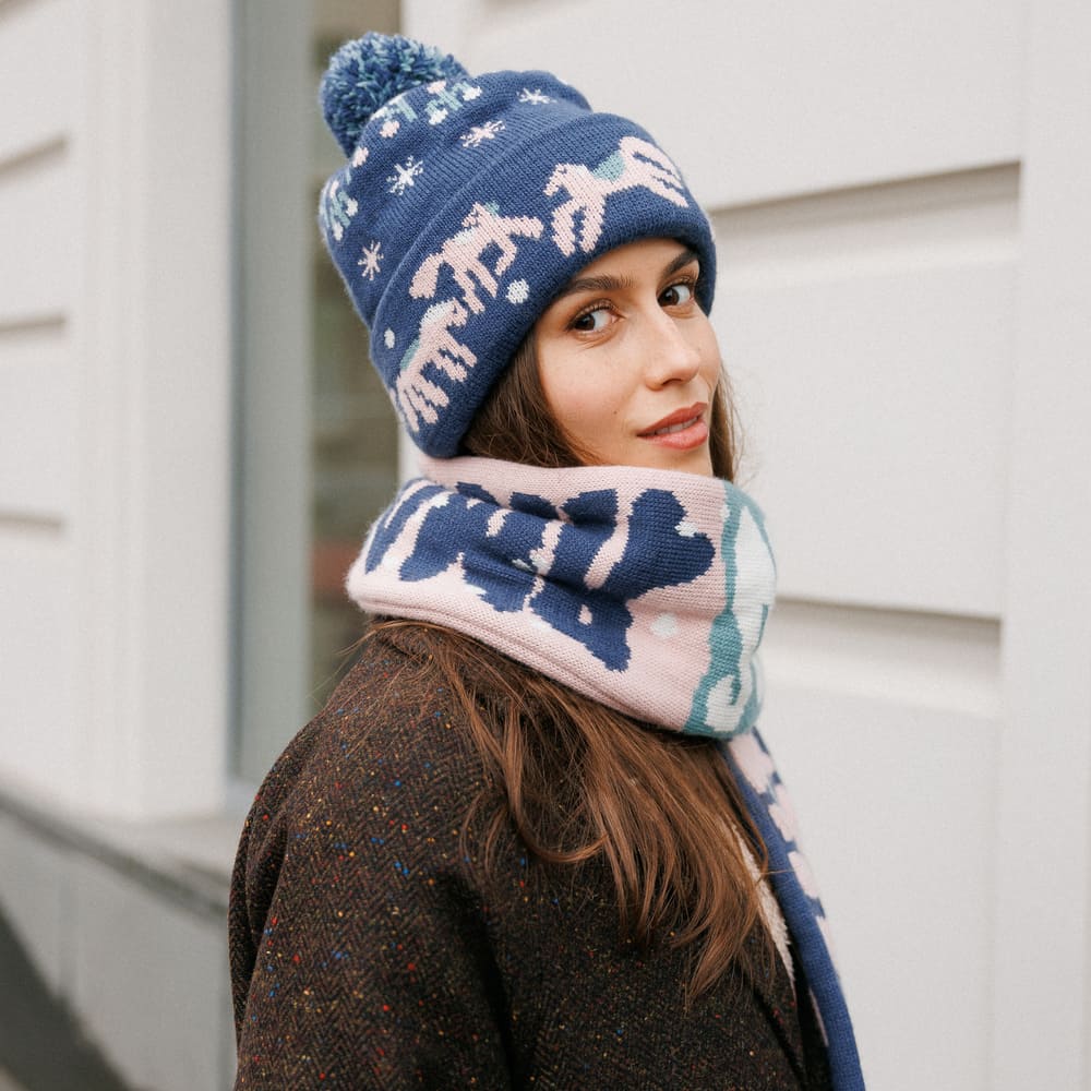 Шапка с помпоном Friend Function с коняшками - фото 6