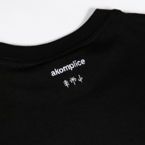 Футболка Akomplice Love Over Fear Embroidered Black