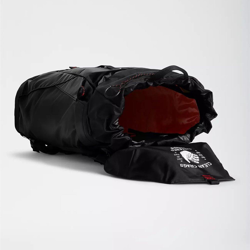 The North Face Cinder Pack 40 black fiery red 19565 Friend Function