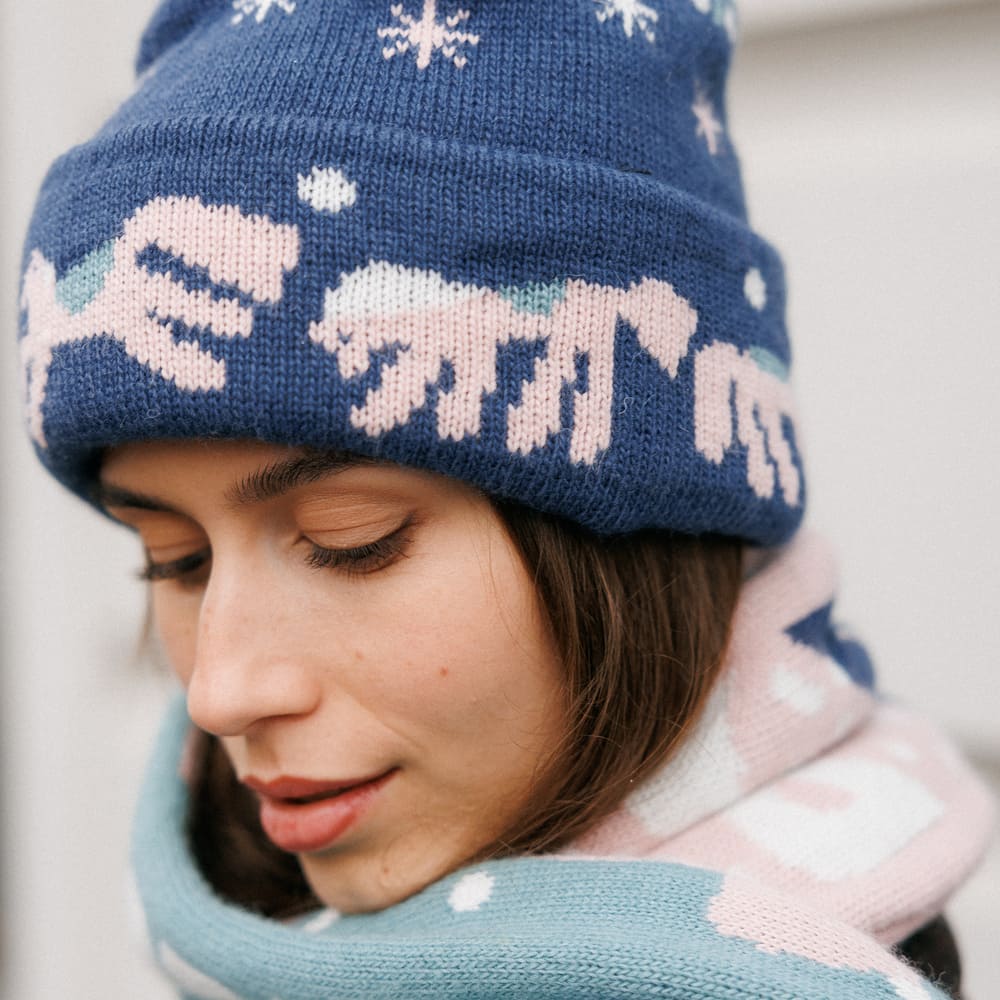 Шапка с помпоном Friend Function с коняшками - фото 2